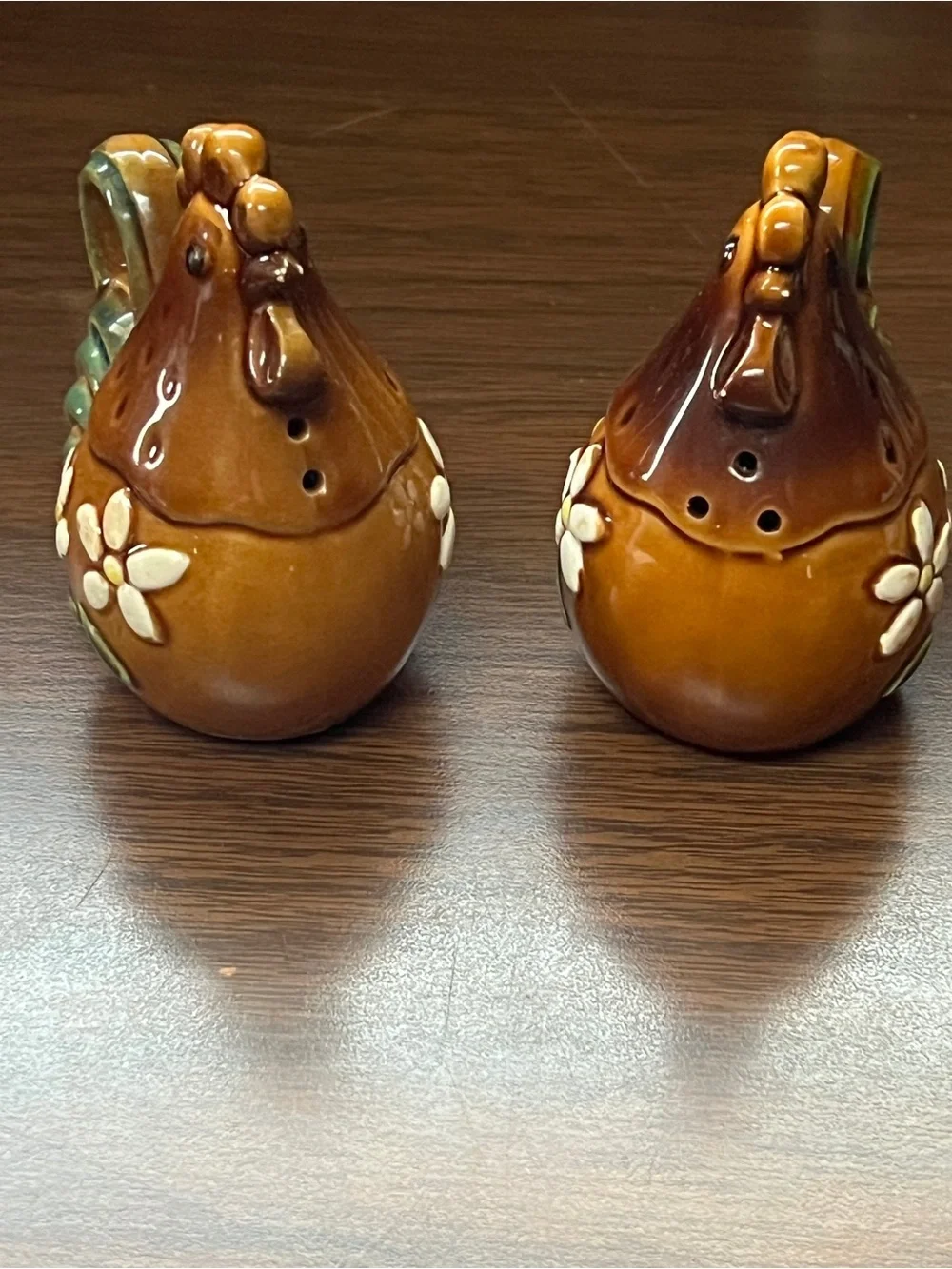 Vintage Ceramic Chicken Salt and Pepper Shakers - Made in Japan